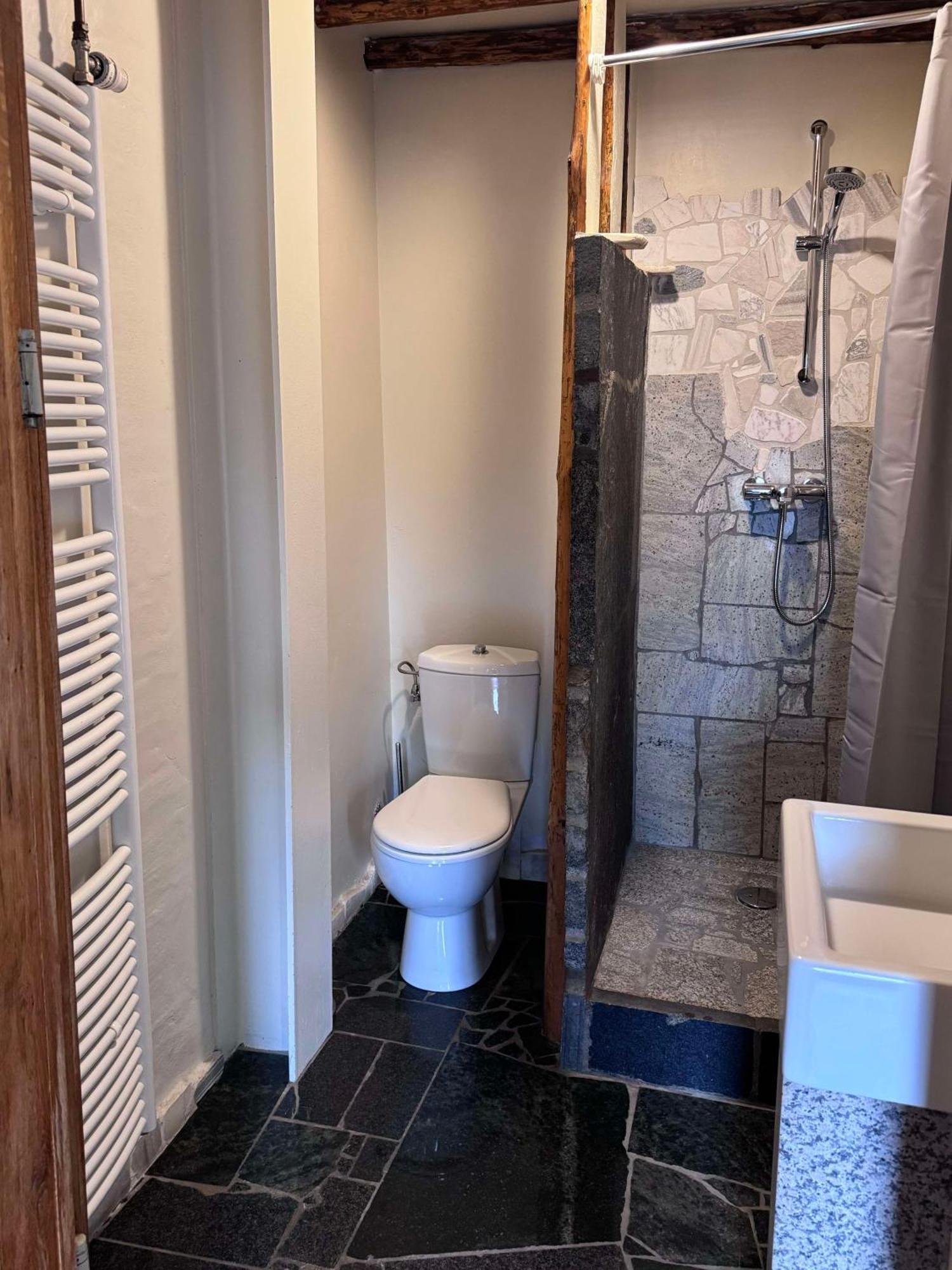 Lesterny Buteo Chambres D'Hotes & Espresso المظهر الخارجي الصورة